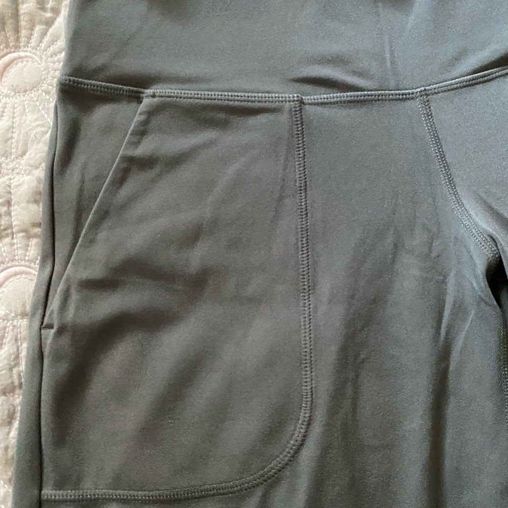 Women's Olive Green Wide-Leg Pants - Picture 3 of 10
